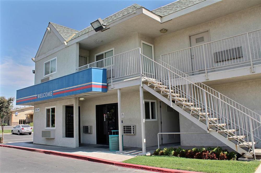 Motel 6-Bakersfield, Ca - East Eksteriør billede